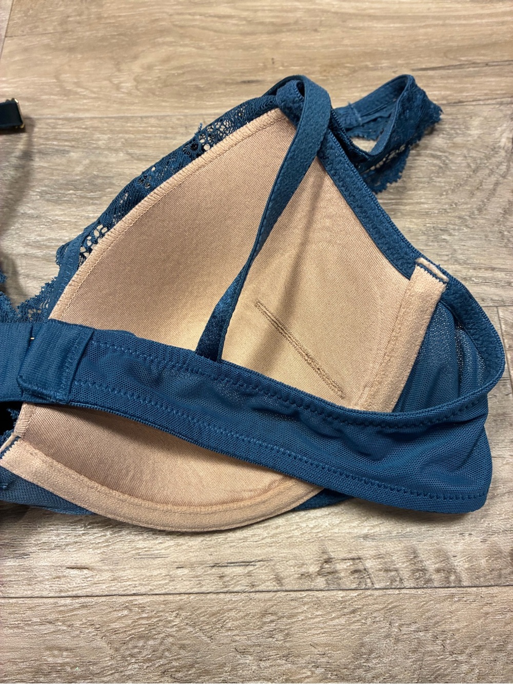 ThirdLove Lace Contour Plunge Bra - Picture 5 of 8